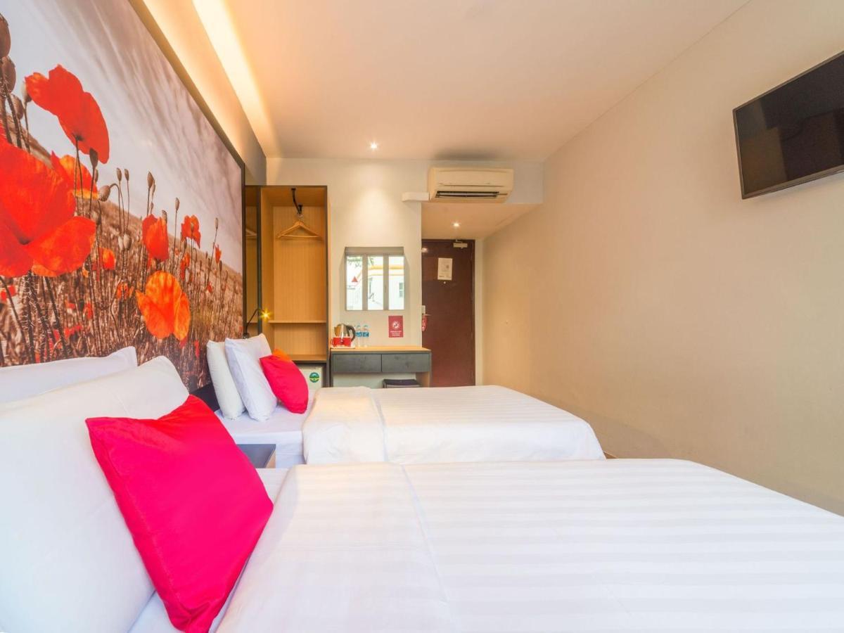 Hi Hotel Dot Сингапур Екстериор снимка