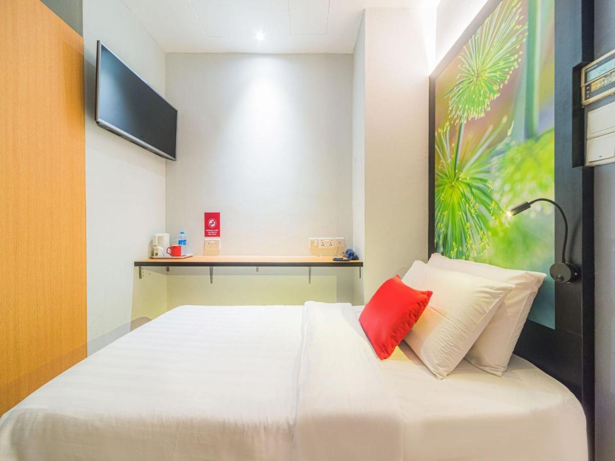 Hi Hotel Dot Сингапур Екстериор снимка