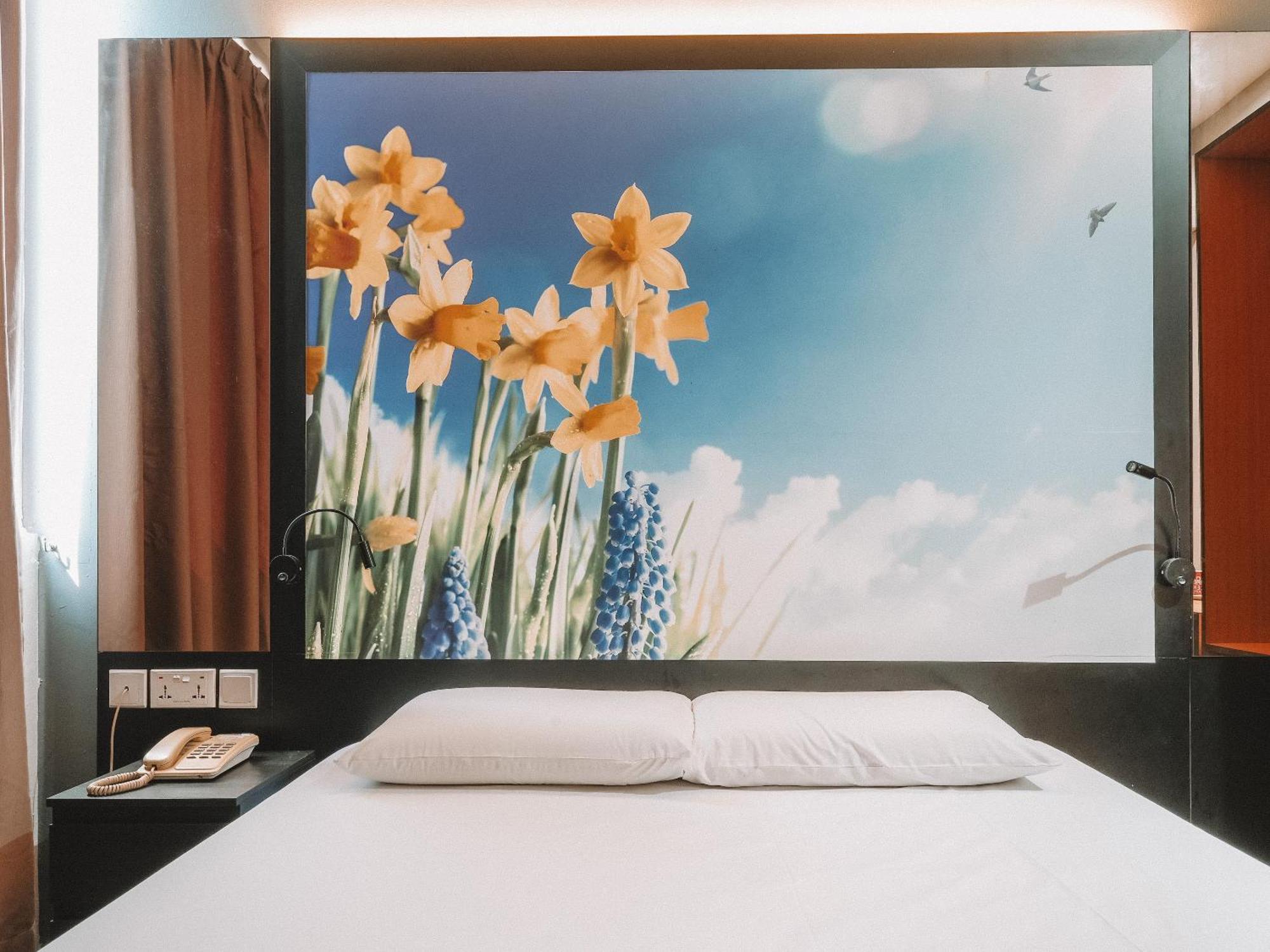 Hi Hotel Dot Сингапур Екстериор снимка