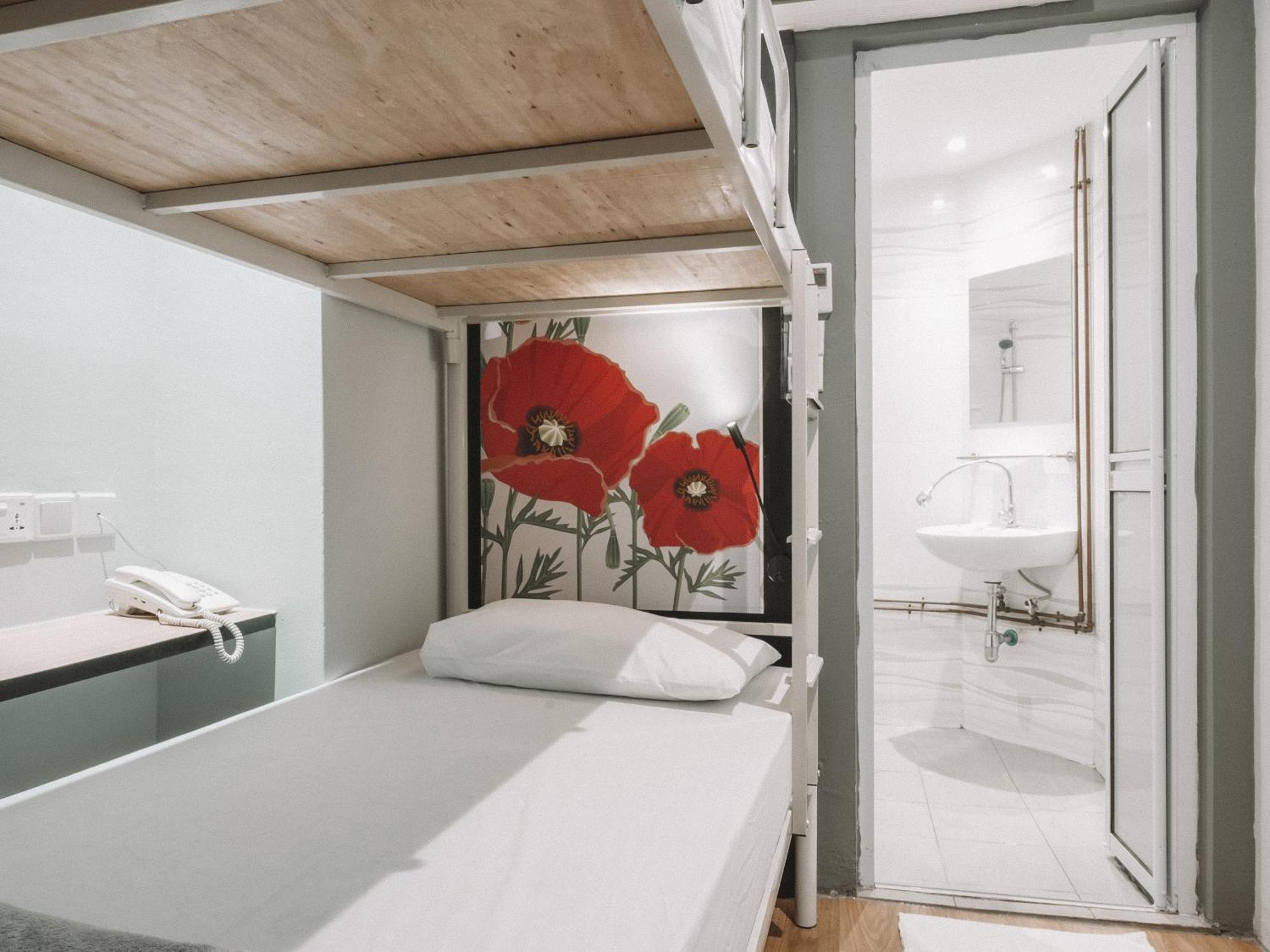 Hi Hotel Dot Сингапур Екстериор снимка