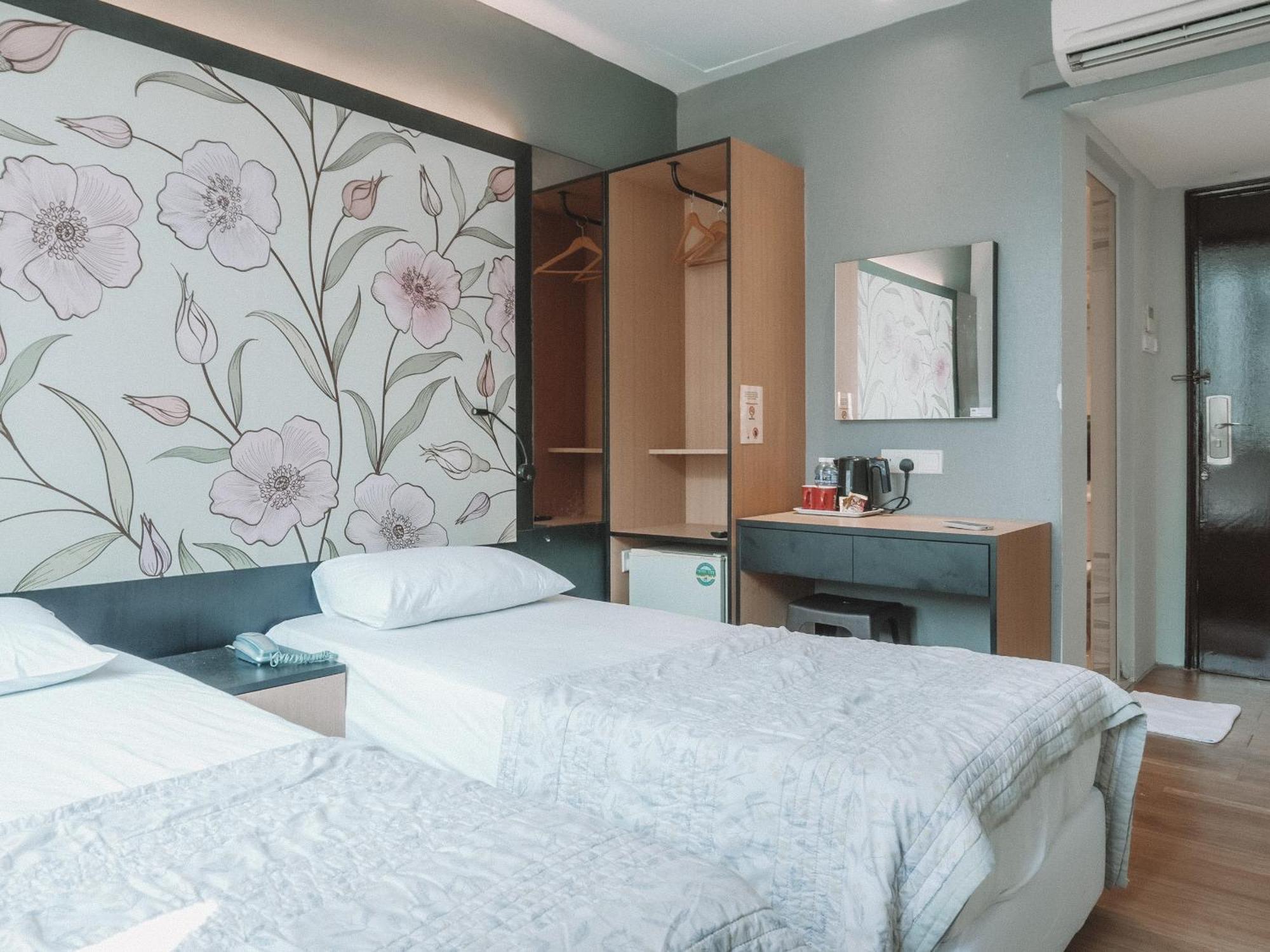 Hi Hotel Dot Сингапур Екстериор снимка