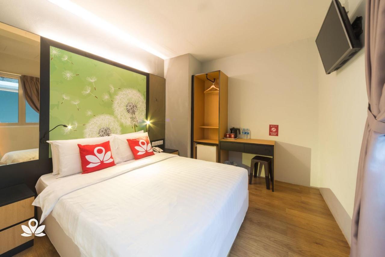 Hi Hotel Dot Сингапур Екстериор снимка