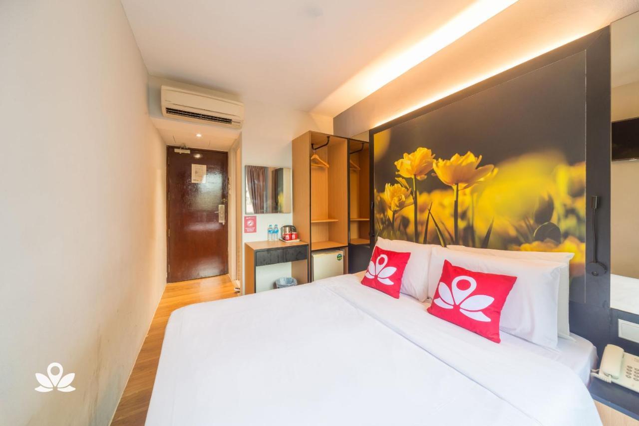 Hi Hotel Dot Сингапур Екстериор снимка